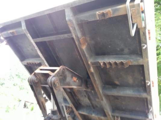 รถฮีโน่ 6 ล้อดั้ม 175 แรงม้า. ปี 54 ( รถวิ่ง 8x,xxx กม. ) สนใจติดต่อ 081 - 6079515 รถฮีโน่ 6 ล้อดั้ม 175 แรงม้า. ปี 54 ( รถวิ่ง 8x,xxx กม. ) สนใจติดต่อ 081 - 6079515