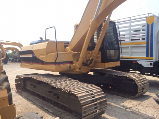 ขายรถแมคโครCAt320V2 สภาพพร้อมใช้ครับ ไฟฟ้าครบ สนใจติดต่อ บอย 085-156-2314