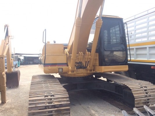 ขายรถแมคโครCAt320V2 สภาพพร้อมใช้ครับ ไฟฟ้าครบ สนใจติดต่อ บอย 085-156-2314