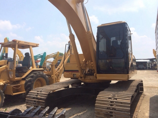 ขายรถแมคโครCAt320V2 สภาพพร้อมใช้ครับ ไฟฟ้าครบ สนใจติดต่อ บอย 085-156-2314