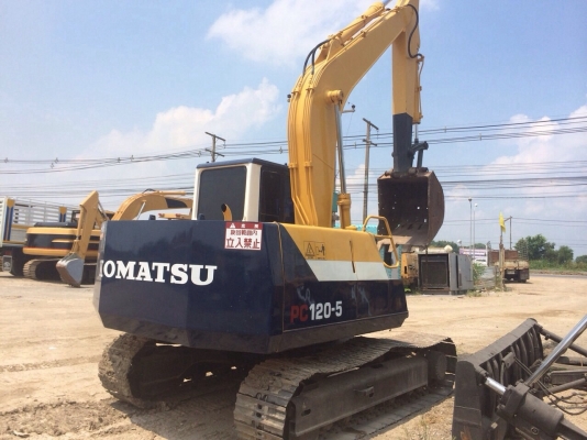 ขายรถแมคโครPC100-5 สภาพพร้อมใช้ ระบบไฟฟ้าครบ สนใจติดต่อ บอย085-156-2314