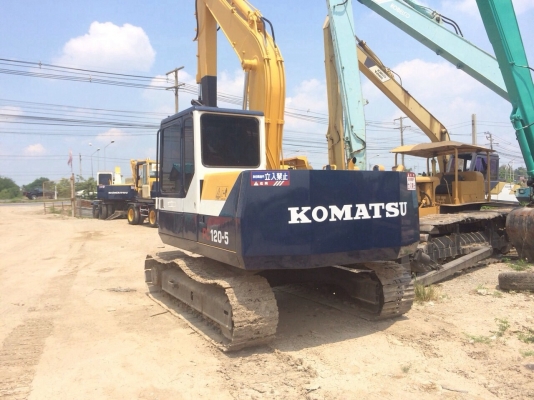 ขายรถแมคโครPC100-5 สภาพพร้อมใช้ ระบบไฟฟ้าครบ สนใจติดต่อ บอย085-156-2314