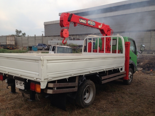 ขาย TOYATA DUTRO 6 ล้อ ติดเครน