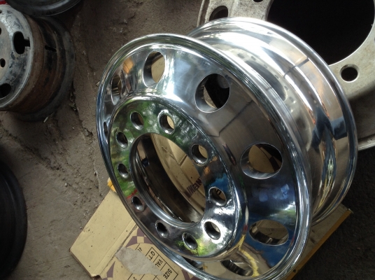 กะทะล้ออลูมิเนียม อัลลอย 10ล้อ10รูใหญ่ และเล็ก หรือรถบัส รถทัวร์ กะทะล้ออลูมิเนียม อัลลอย 10ล้อ10รูใหญ่ และเล็ก หรือรถบัส รถทัวร์