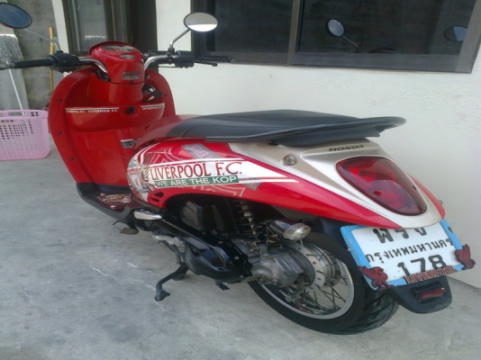 ขายScoopy i หัวฉีด รถบ้านเครื่องเดิมๆ สภาพดี