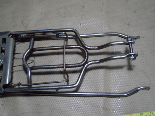 ลดๆๆๆแบบกระจาย...อานช้อนท้ายจักรยาน งานเก่าเหล็กมาตรฐานแข็งๆ หายากครับยุคนี้