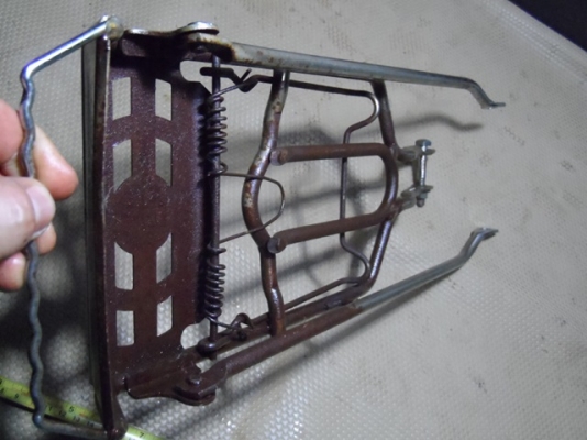 ลดๆๆๆแบบกระจาย...อานช้อนท้ายจักรยาน งานเก่าเหล็กมาตรฐานแข็งๆ หายากครับยุคนี้