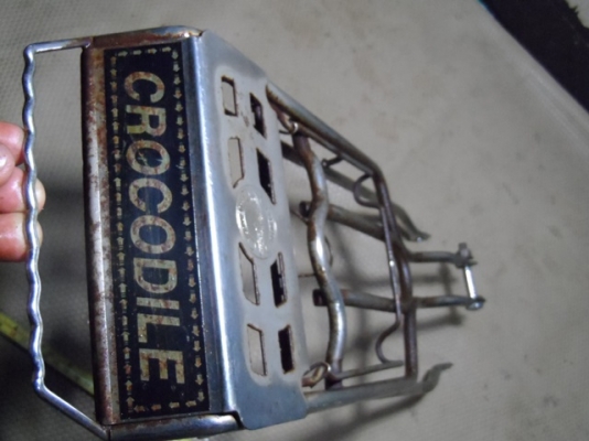 ลดๆๆๆแบบกระจาย...อานช้อนท้ายจักรยาน งานเก่าเหล็กมาตรฐานแข็งๆ หายากครับยุคนี้