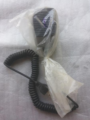 ไมค์ วิทยุสื่อสาร MAXON MODEL:ACC-700 ของใหม่เก็บไว้ หัวไมค์ใส่ถุงพลาสติกไว้ สายไมค์ไม่แตก ฝุ่นเกาะหน่อย ขั้วเป็นแบบ RJ-45