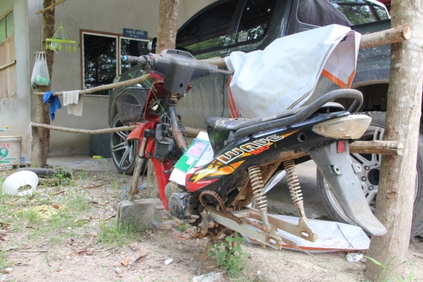 ขายเวฟ 100 ตามสภาพเครื่องไม่ติดจอดนานมีเบียนพร้อมชุดโอนภาษีขาด รถอยู่สระแก้ว ขายเวฟ 100 ตามสภาพเครื่องไม่ติดจอดนานมีเบียนพร้อมชุดโอนภาษีขาด รถอยู่สระแก้ว