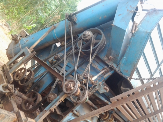 HINO เครื่อง EH70 หัวสีไทเส็ง 8ฟุต 3ตู้ลม คัชชีเหล็กลาง หรือแยกเครื่องก็ขายคับ