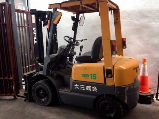 ขาย รถฟอร์คลิฟท์ มือสอง TCM 1.5 ตัน เสา 3 เมตร+งาบีบ  M/T 4 แกน   (รถนำเข้าแท้)  ติดต่อ คุณเบียร์  094-4895646