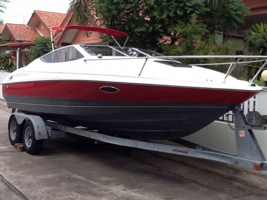 ขายเรือสปีดโบ็ท Bayliner capry 22 ฟุต  เครื่อง inboard Mercruiser alpha 5.7 V8