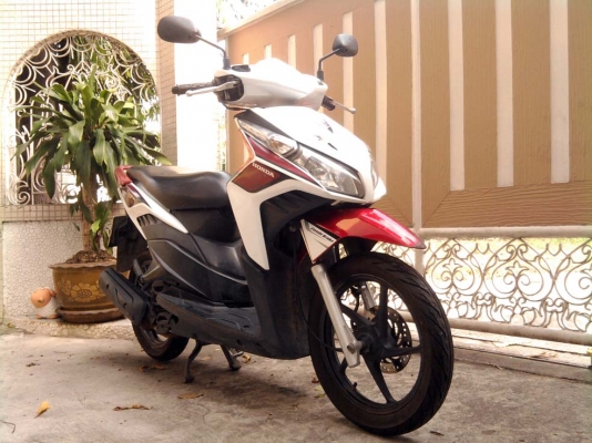 ขออนุญาติขาย Honda CLICK-i ภาษีปีหน้า58 วิ่ง 6,xxx กิโล โอนให้ฟรีครับ