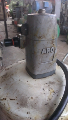 Sell> ขายเครื่องอัดจารบีมือสอง ใช้ระบบลมในการอัด พร้อมใช้งานครับ กำแพงแสน นครปฐม