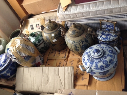 ชุดลายคราม เก่าเก็บ