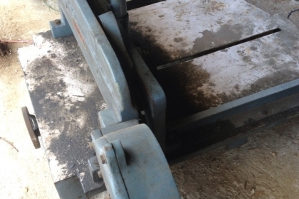 เครื่องตัดกระดาษ ใบมีด ขนาด20นิ้ว มือหมุน ใบมีคมมากครับ