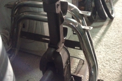 แม่แรงตัวใหญ่ครับแม่แรงปั่นจั่นครับสนใจสอบถามได้ครับ