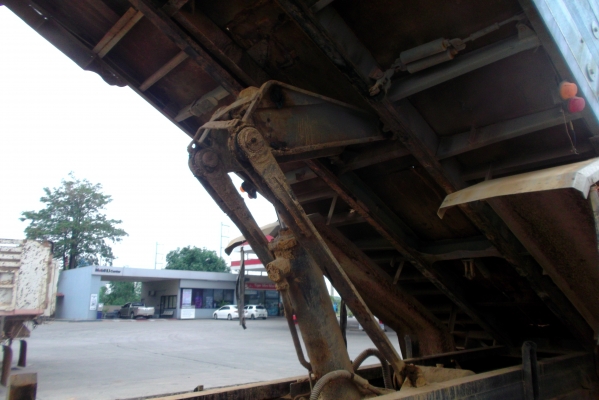 ขายด่วนรถสิบล้อร็อกกี้ดรั้มเครือง210แรงม้าปี34เครืองดีมากๆๆๆ