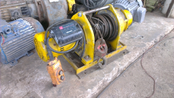 Sell> ขายวิ๊นสลิงมือสอง ยกได้ 500 KG. ของ LG เกาหลีแท้ ไฟ 3 เฟส ครับ กำแพงแสน นครปฐม