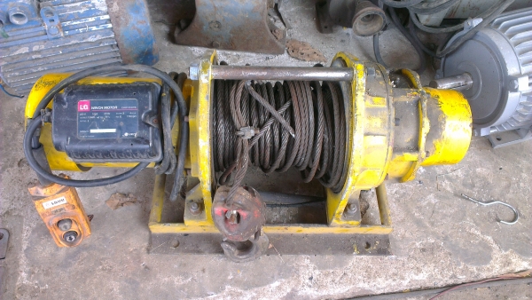 Sell> ขายวิ๊นสลิงมือสอง ยกได้ 500 KG. ของ LG เกาหลีแท้ ไฟ 3 เฟส ครับ กำแพงแสน นครปฐม