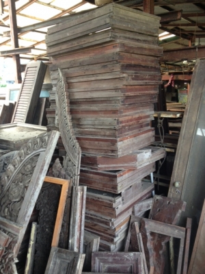 บานหน้าต่าง วงกบไม้สักไม้แดง