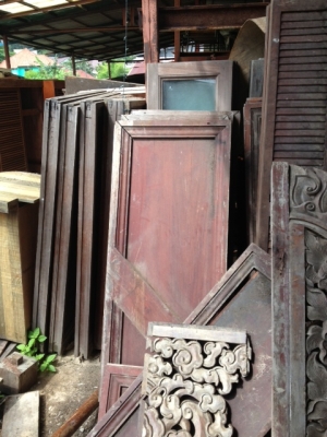 บานหน้าต่าง วงกบไม้สักไม้แดง