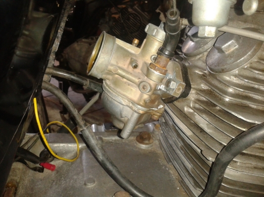 ขาย cd125 กระเป๋าใหญ่ 20000  ทองขาวสตาร์ตติด nobook  0819306939 โลตัส มหาชัย