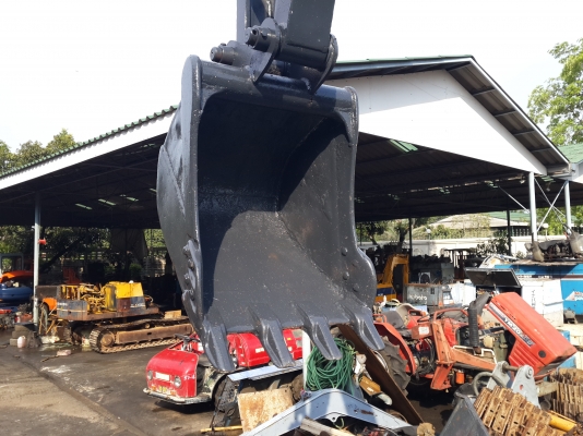 รถขุด KOBELCO รุ่น SK045 แทร็กเหล็ก นำเข้าจากญี่ปุ่น รถขุด KOBELCO รุ่น SK045 แทร็กเหล็ก นำเข้าจากญี่ปุ่น