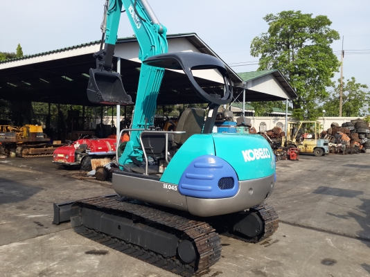 รถขุด KOBELCO รุ่น SK045 แทร็กเหล็ก นำเข้าจากญี่ปุ่น