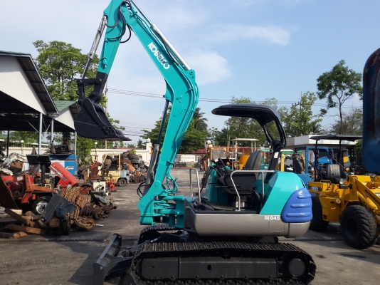 รถขุด KOBELCO รุ่น SK045 แทร็กเหล็ก นำเข้าจากญี่ปุ่น รถขุด KOBELCO รุ่น SK045 แทร็กเหล็ก นำเข้าจากญี่ปุ่น