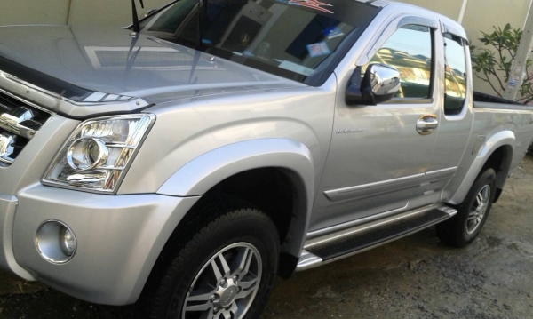 ดีแม็กซ์ hilander ปี 2010 สภาพดีครับ ดีแม็กซ์ hilander ปี 2010 สภาพดีครับ