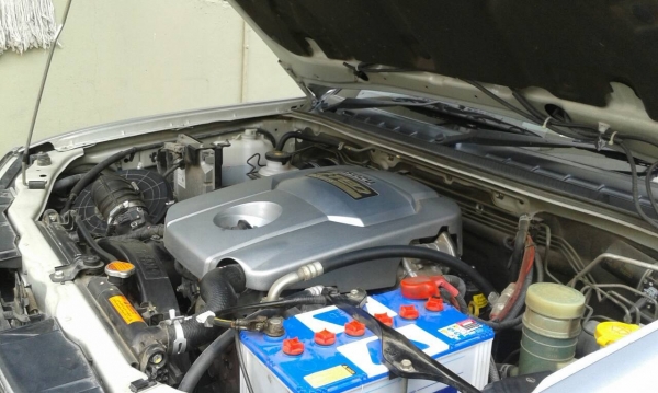 ดีแม็กซ์ hilander ปี 2010 สภาพดีครับ ดีแม็กซ์ hilander ปี 2010 สภาพดีครับ