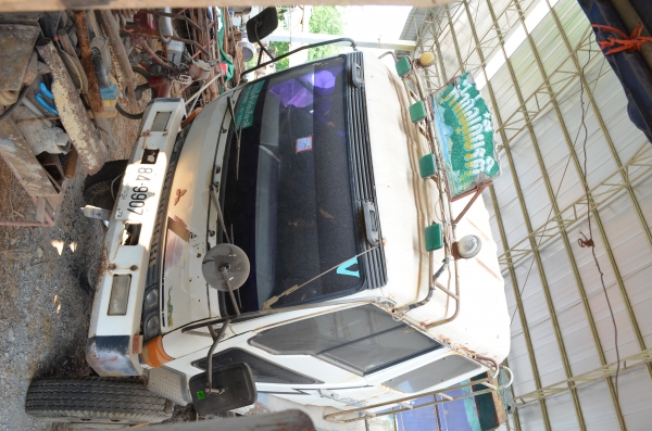 รถบรรทุกสิบล้อ Mitsubishi รุ่น 527