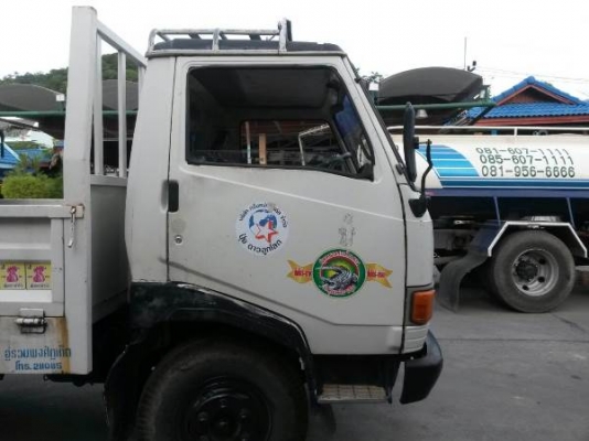 หัวเก๋ง HINO รุ่น KM777