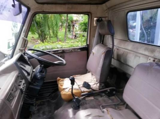 หัวเก๋ง HINO รุ่น KM777