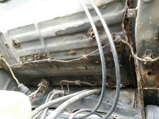 หัวเก๋ง HINO รุ่น KM777