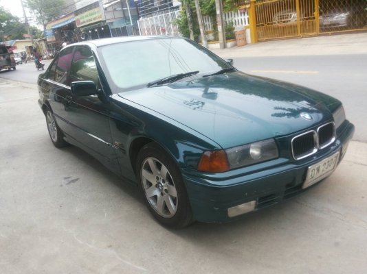 รถ BMW รุ่น318i ปี96 เกียร์ธรรมดา ราคา 135,000 บ. รถ BMW รุ่น318i ปี96 เกียร์ธรรมดา ราคา 135,000 บ.