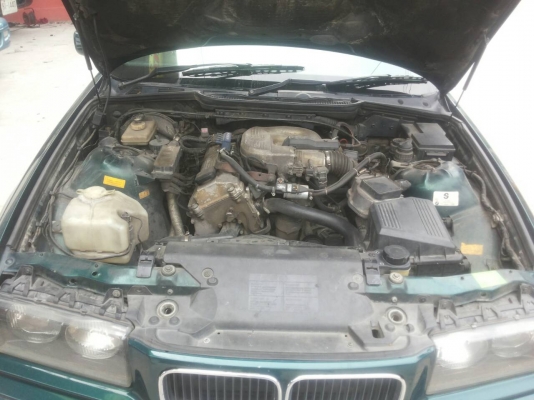 รถ BMW รุ่น318i  ปี96  เกียร์ธรรมดา ราคา 135,000 บ.