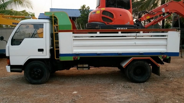 ขาย หกล้อดั้ม CANTER 115 แรง สภาพเดิมๆ สวย พร้อมใช้ครับ ขาย หกล้อดั้ม CANTER 115 แรง สภาพเดิมๆ สวย พร้อมใช้ครับ