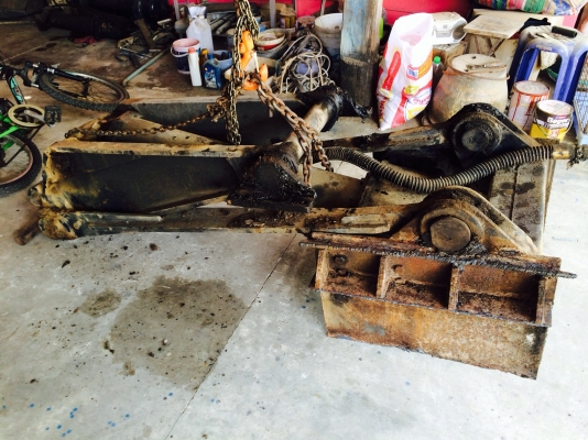 ขายกระบอกดั๊มสิบล้อครับ