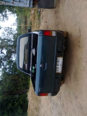 ขายนิสสัน NV ติดแก๊สเรียบร้อย พร้อมใช้