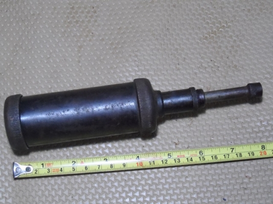 มืออัดจารบี งานเก่าคลาสสิค ครับ