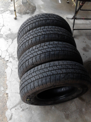 ปี13.  195R14   มี 4;เส้น  tel.081-427-3941