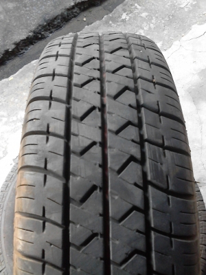 ปี13.  195R14   มี 4;เส้น  tel.081-427-3941