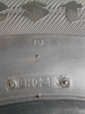 ปี13.  195R14   มี 4;เส้น  tel.081-427-3941