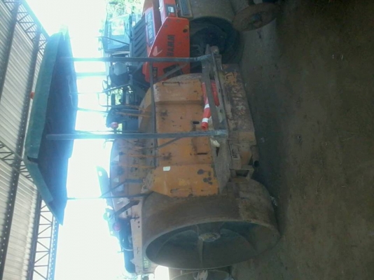 ขายรถบดอัดถนน SAKAI - KD10 เครื่อง ISUZU 120 เเรงพร้อมเล่มทะเบียน ใช้งานตลอด ราคา 250,000  บาท โทร 087-9666599 คุณหนาม