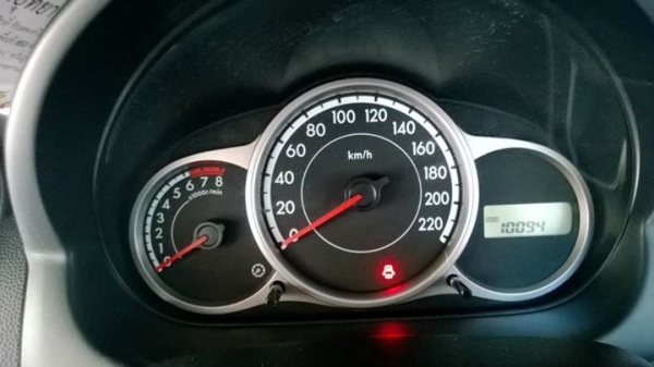 Mazda2 (AT)2013 7เดือน วิ่ง 10090 ป้ายแดง ขายถูกๆ ซื้อสดลดได้เยอะ Mazda2 (AT)2013 7เดือน วิ่ง 10090 ป้ายแดง ขายถูกๆ ซื้อสดลดได้เยอะ