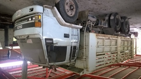 10ล้อดั้ม2เพลาISUZUหัวร็อคกี้ เครื่อง195 ช่วงล่างฟูโซ่(ใหญ่)เบรคทิฟฟี่ สโลว์กลาง ยาง1000 แอร์ มีเพาเวอร์ คัสซี เจ 10ล้อดั้ม2เพลาISUZUหัวร็อคกี้ เครื่อง195 ช่วงล่างฟูโซ่(ใหญ่)เบรคทิฟฟี่ สโลว์กลาง ยาง1000 แอร์ มีเพาเวอร์ คัสซี เจ