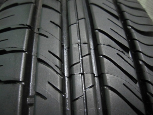 ขายยางติดรถป้ายแดง MICHELIN ปี 14 ขนาด 175 65R 15